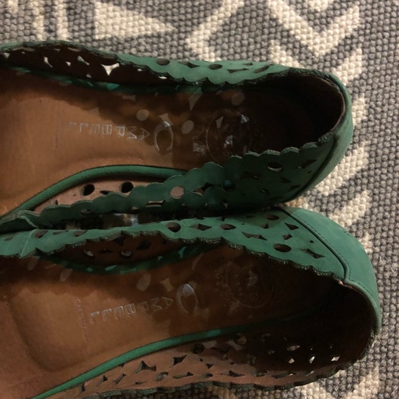 Jeffrey Campbell great cut out flats 8 1/2 - Picture 3 of 5